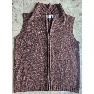 V7  Allison Lane heathered sweater vest